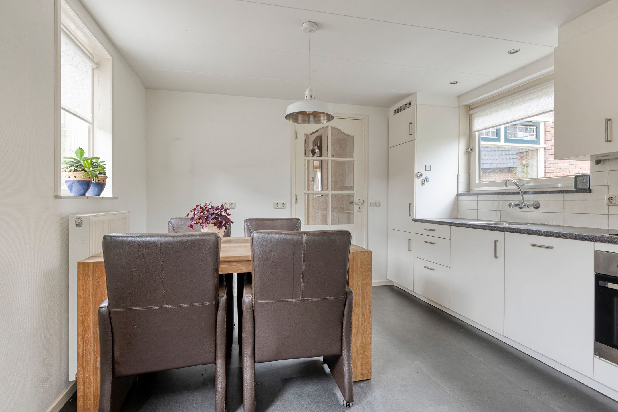 Charming Detached Home with Home Office Potential in Varsseveld Center — 24