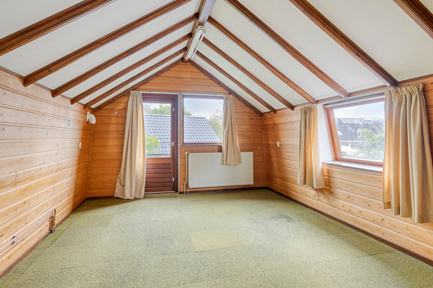 Charming Detached Home with Home Office Potential in Varsseveld Center — 29