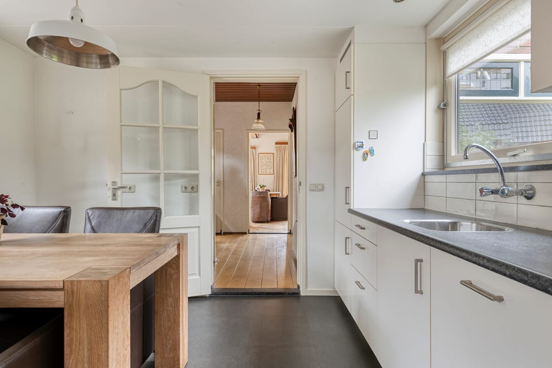 Charming Detached Home with Home Office Potential in Varsseveld Center — 22