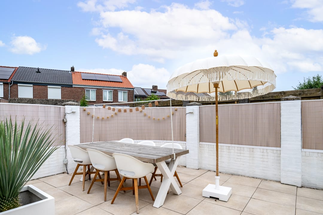 Move-in Ready Semi-Detached Home with Ibiza-Style Garden in Heerlen — 23