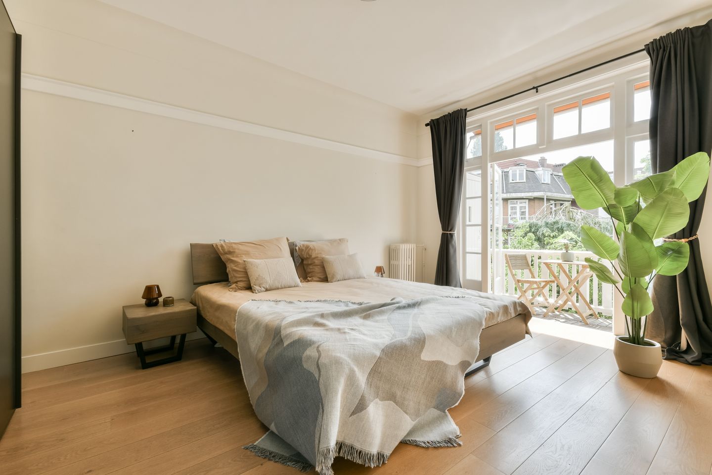 Charmant Appartement met Groen Uitzicht in Amsterdam Oud-Zuid — 10