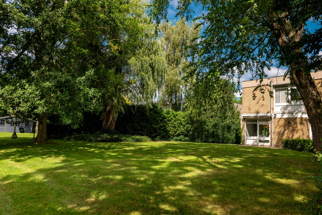 Spacious waterfront villa on a generous plot in Buitenveldert — 11
