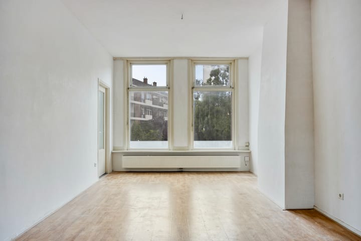 Photo 4 of Johannes Camphuijsstraat 140