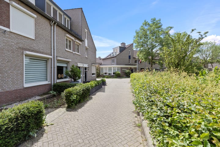 Photo 4 of Wethouder Janssenpad 36