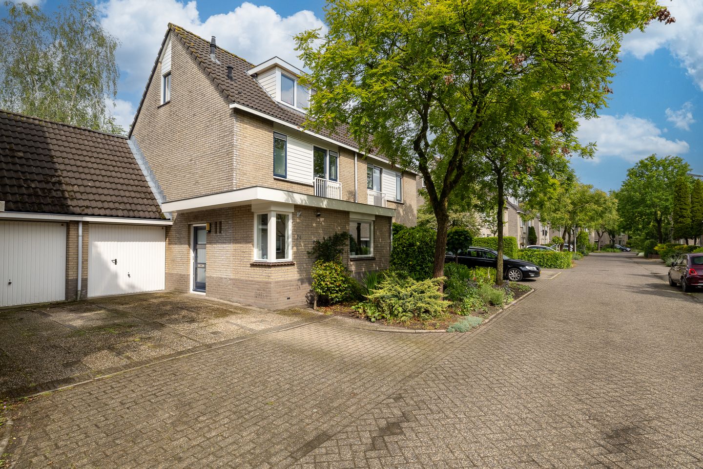 Foto 1 van Schrijnwerkerlaan 24