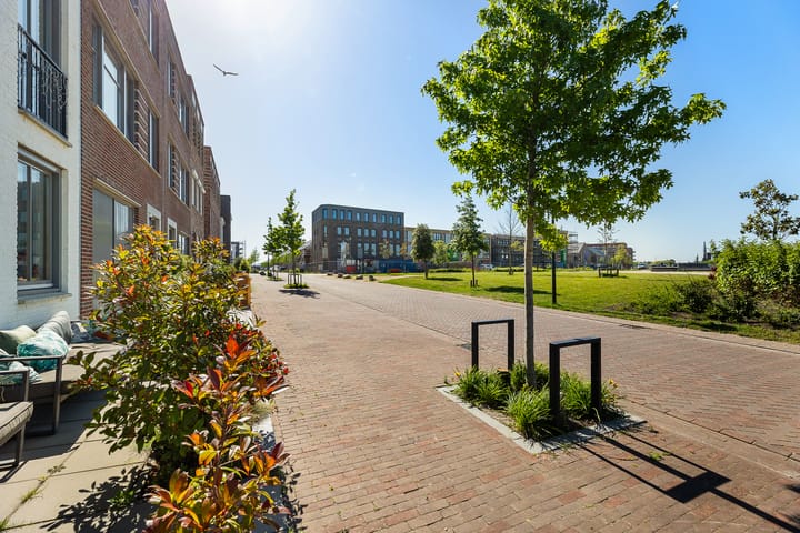 Tussenwoning te koop: De Dempostraat 21, Vlissingen