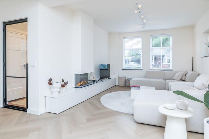 Photo 4 of Burg. Cremersstraat 21