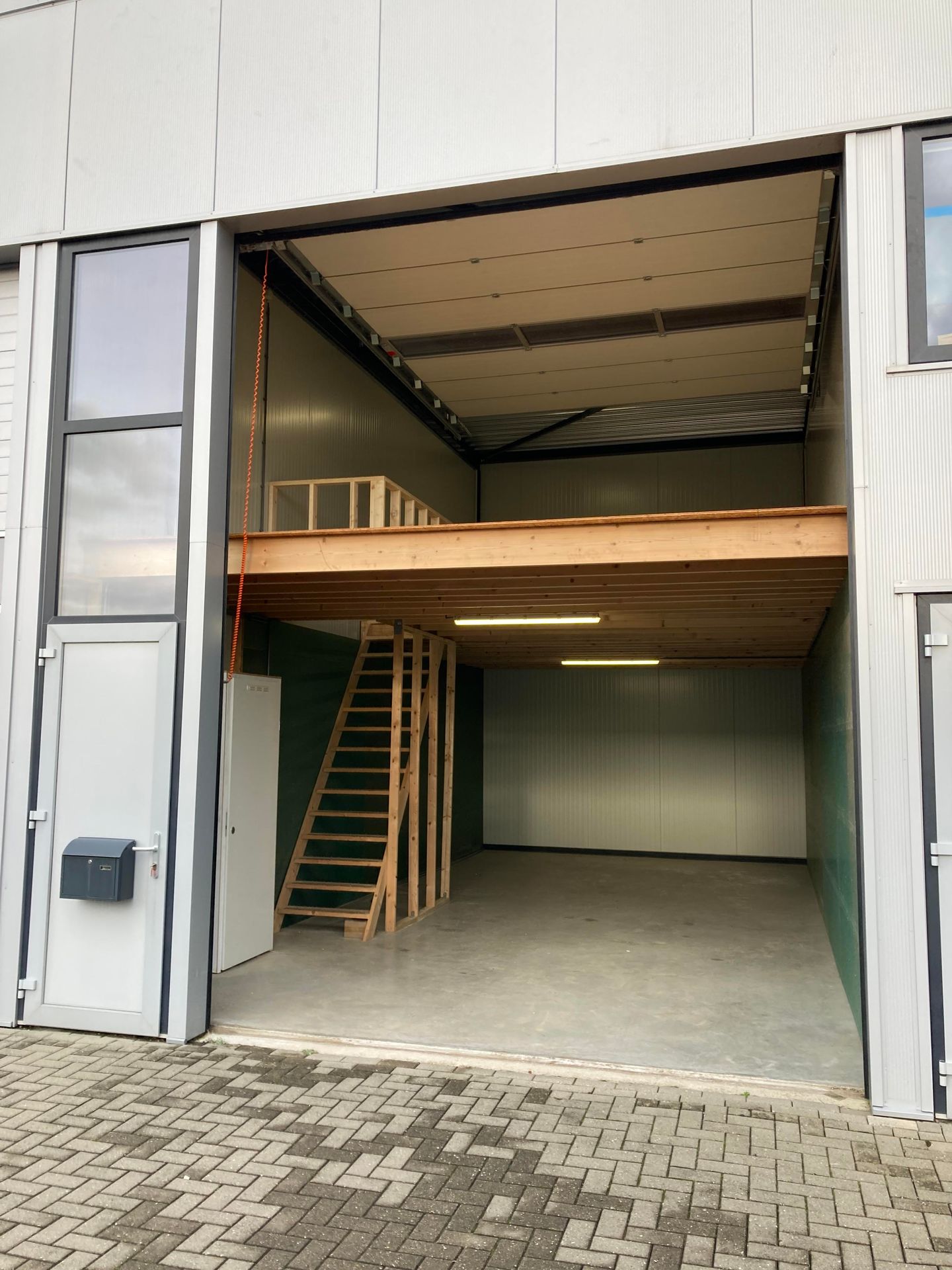 Bekijk foto 3 van Kelvinlaan 7-f