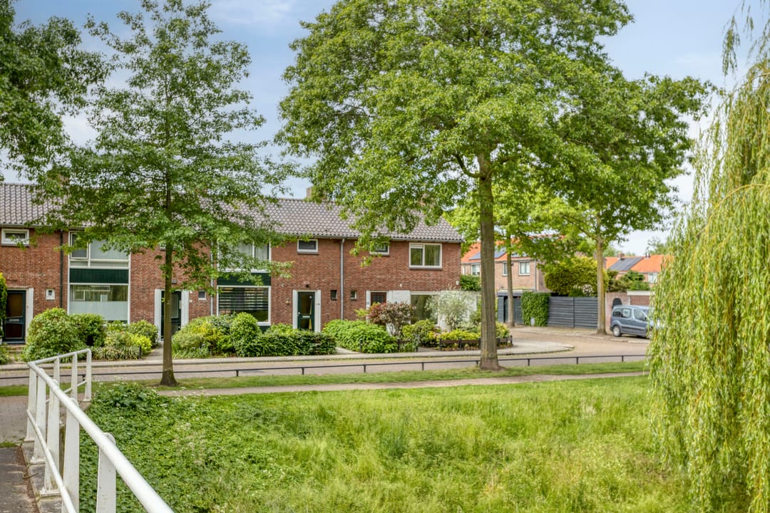 Photo 32 of Frans van Mierisstraat 25