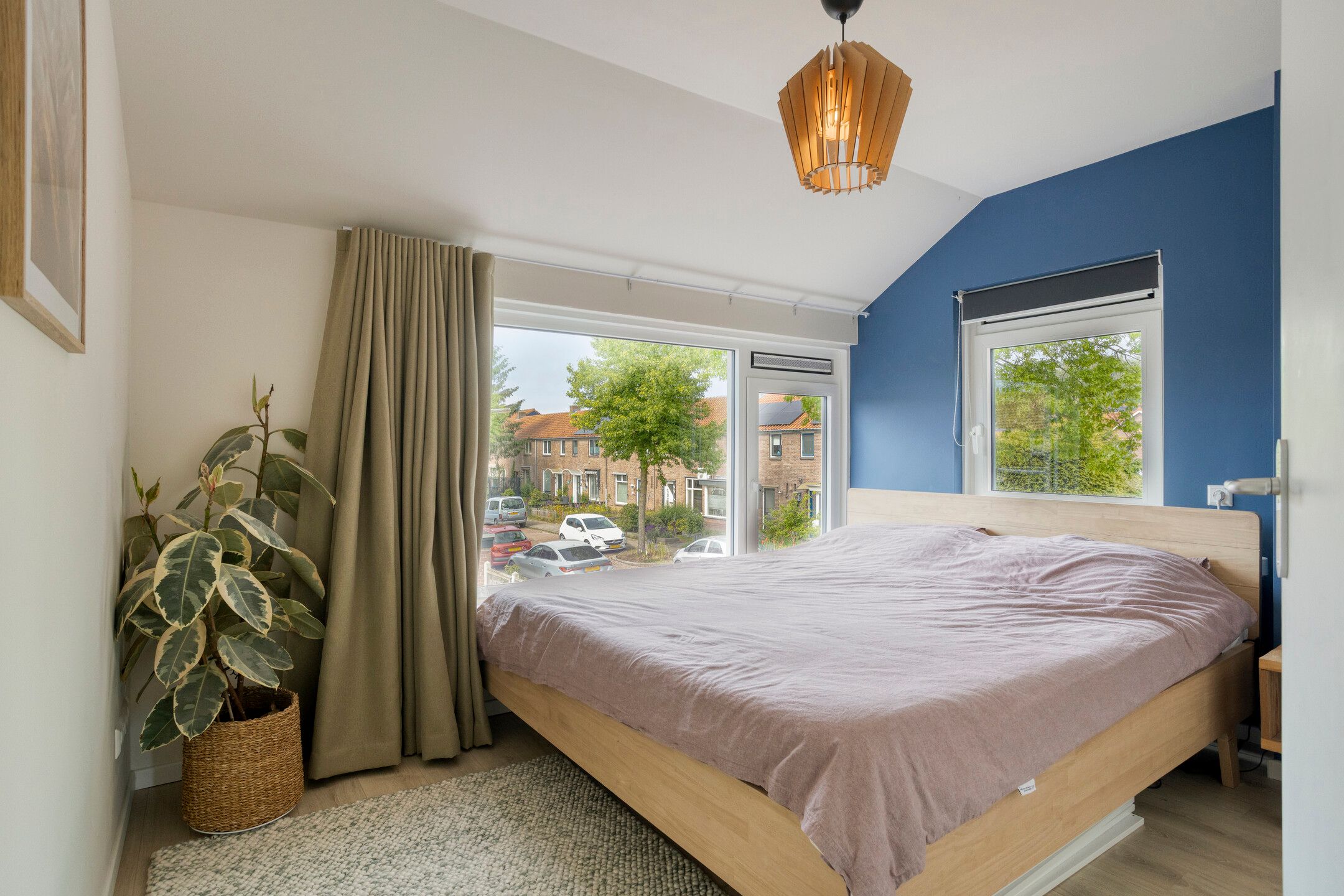 Photo 18 of Frans van Mierisstraat 25