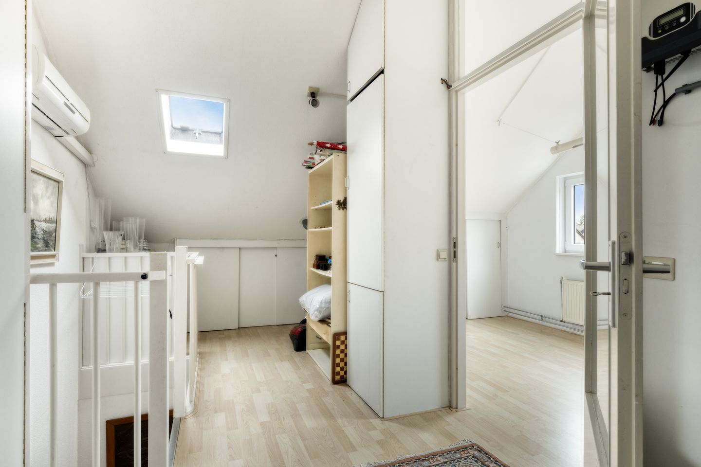 Photo 29 of Plevier 49