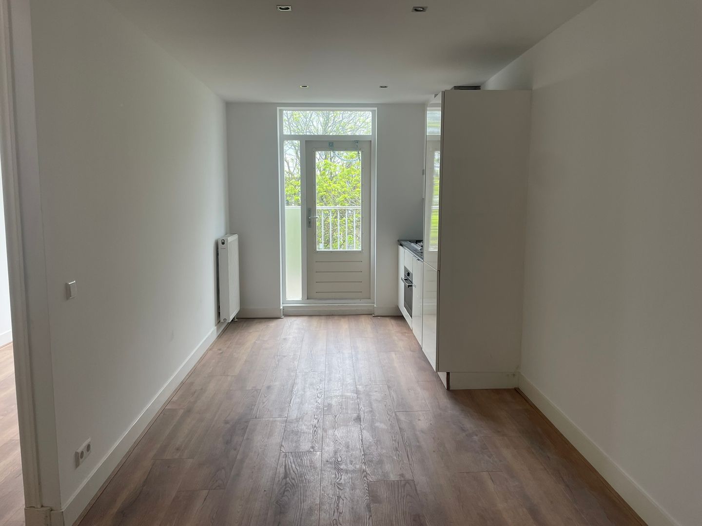 Photo 4 of Witte de Withstraat 182-4