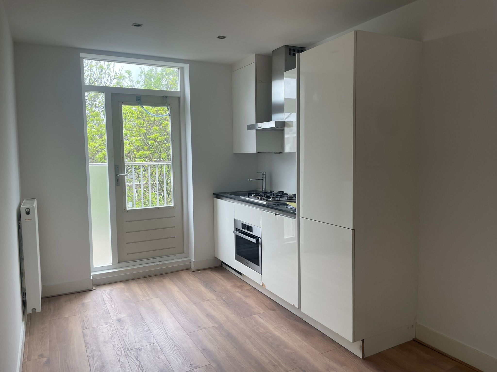 Photo 3 of Witte de Withstraat 182-4