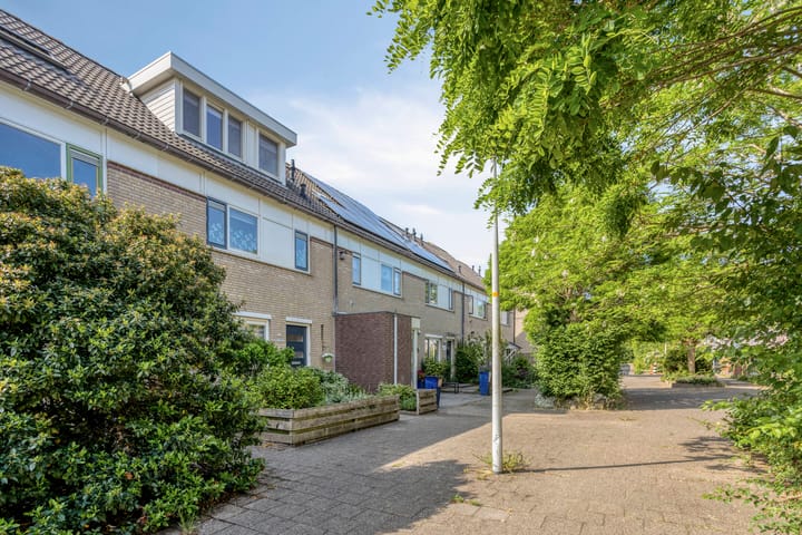 Photo 3 of Bevelandstraat 24