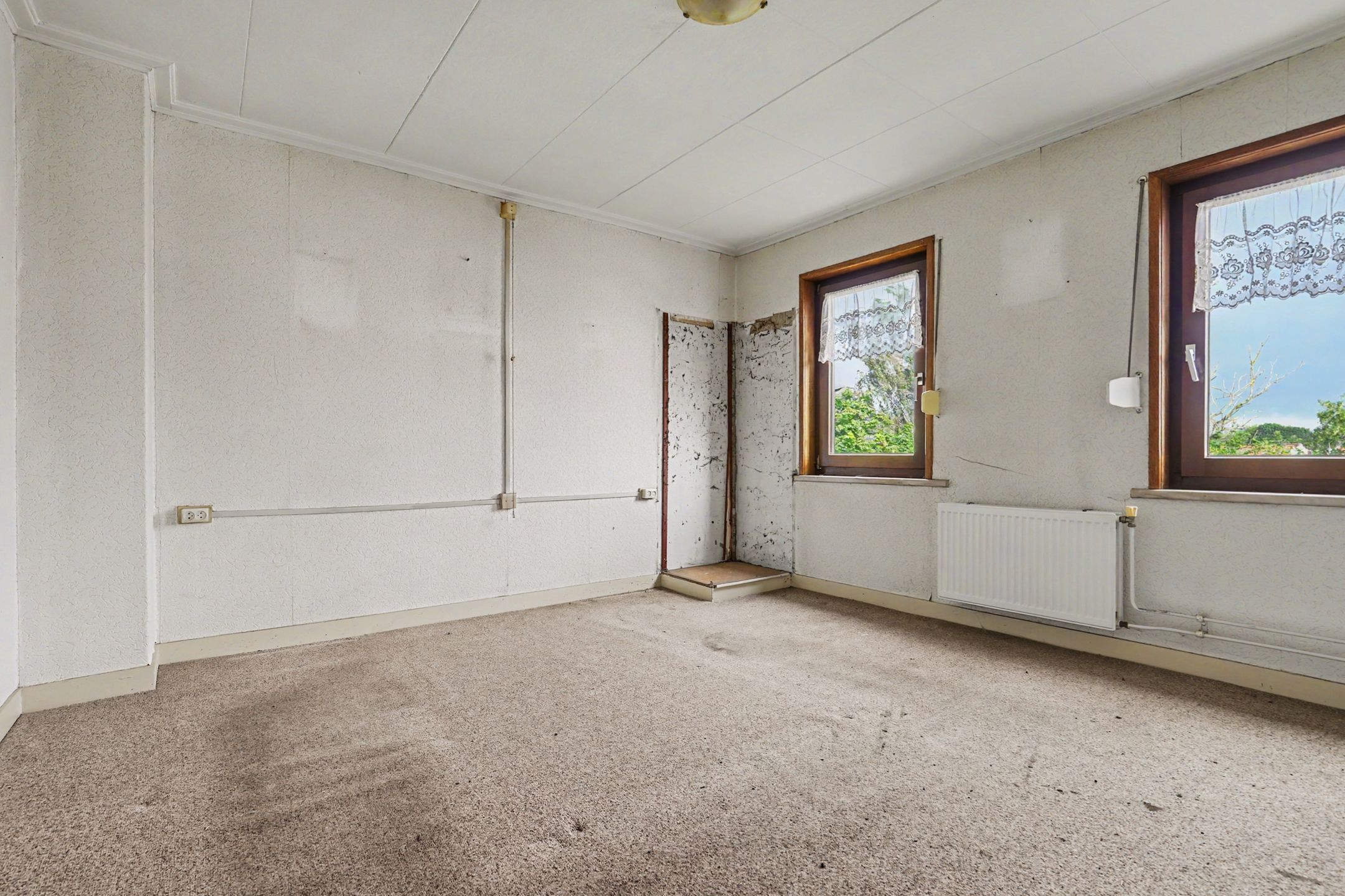 Spacious Corner Family Home with Basement and Large Garage in Klundert — 18