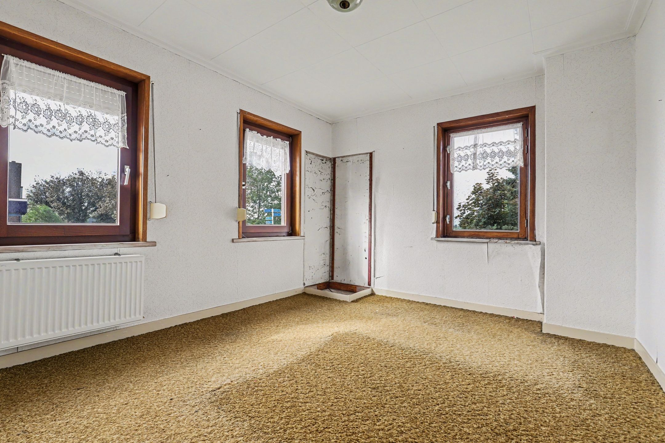 Spacious Corner Family Home with Basement and Large Garage in Klundert — 15
