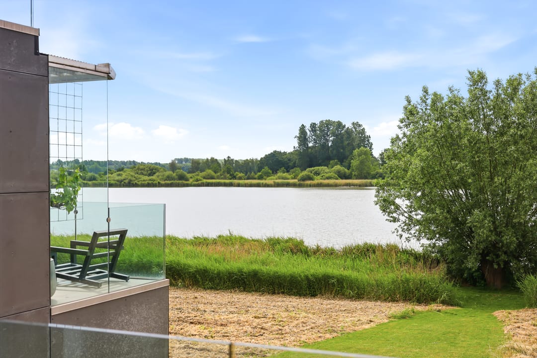 Luxury Semi-Detached Home with Panoramic Nature Views and Private Wellness Area — 28