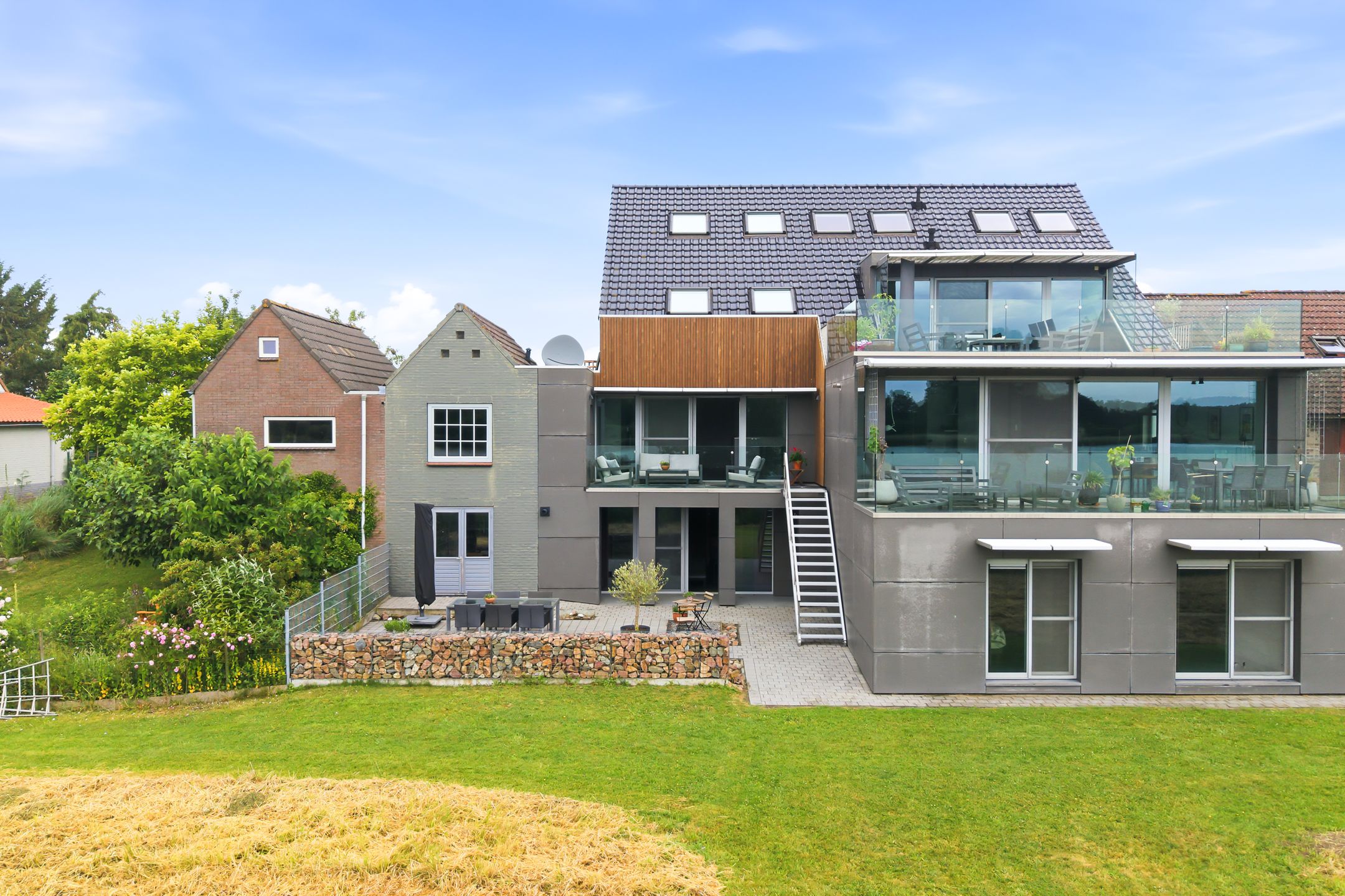 Luxury Semi-Detached Home with Panoramic Nature Views and Private Wellness Area — 42