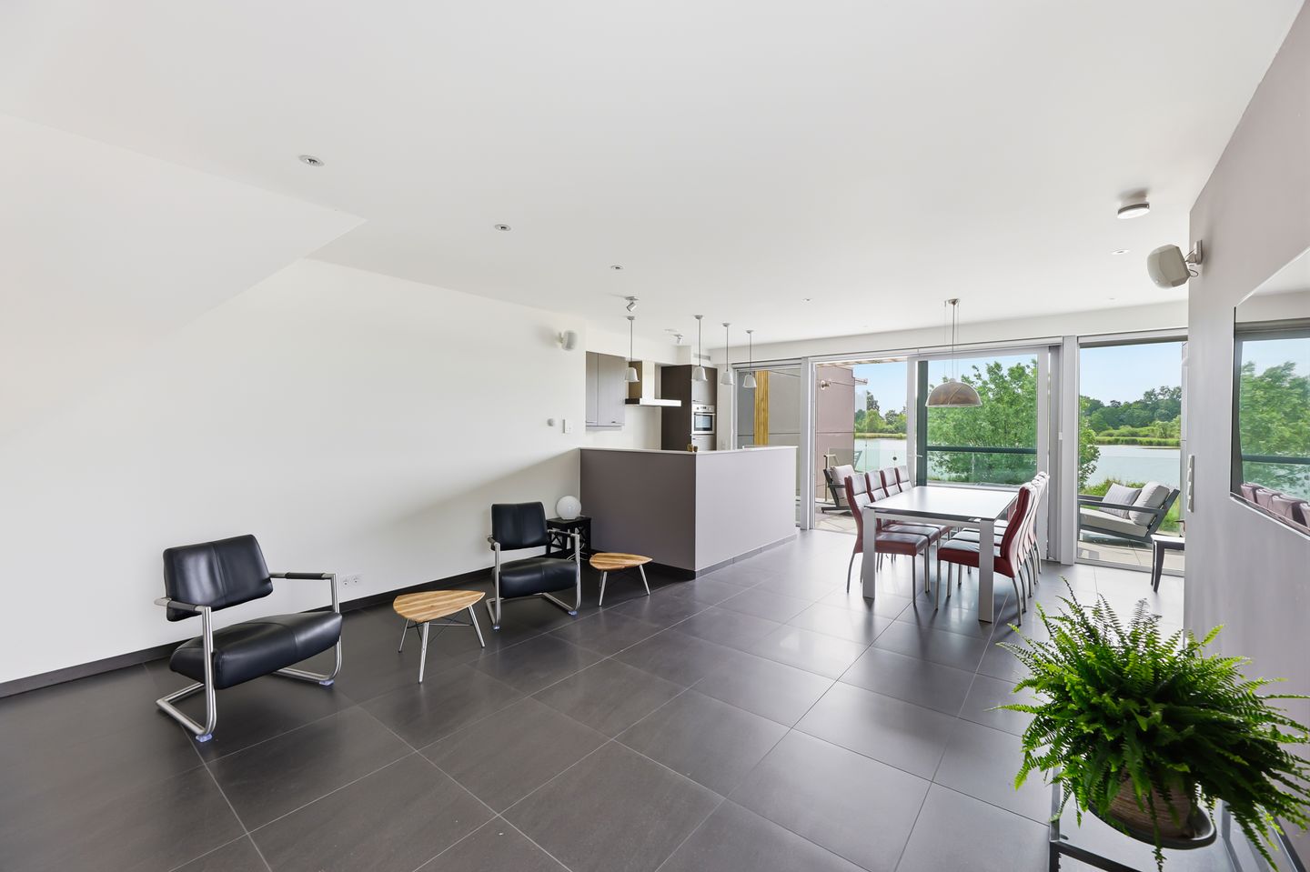Luxury Semi-Detached Home with Panoramic Nature Views and Private Wellness Area — 19