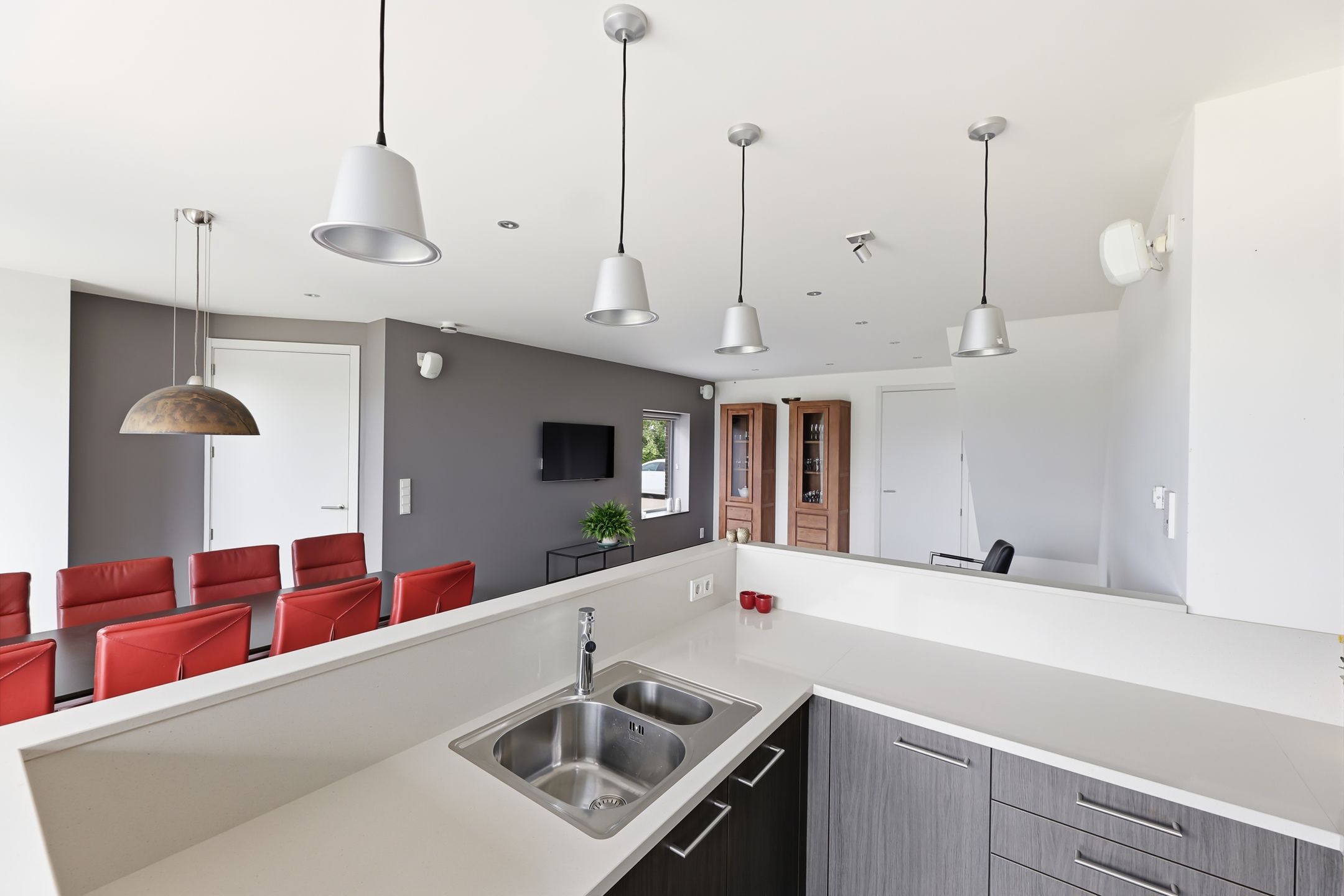 Luxury Semi-Detached Home with Panoramic Nature Views and Private Wellness Area — 24