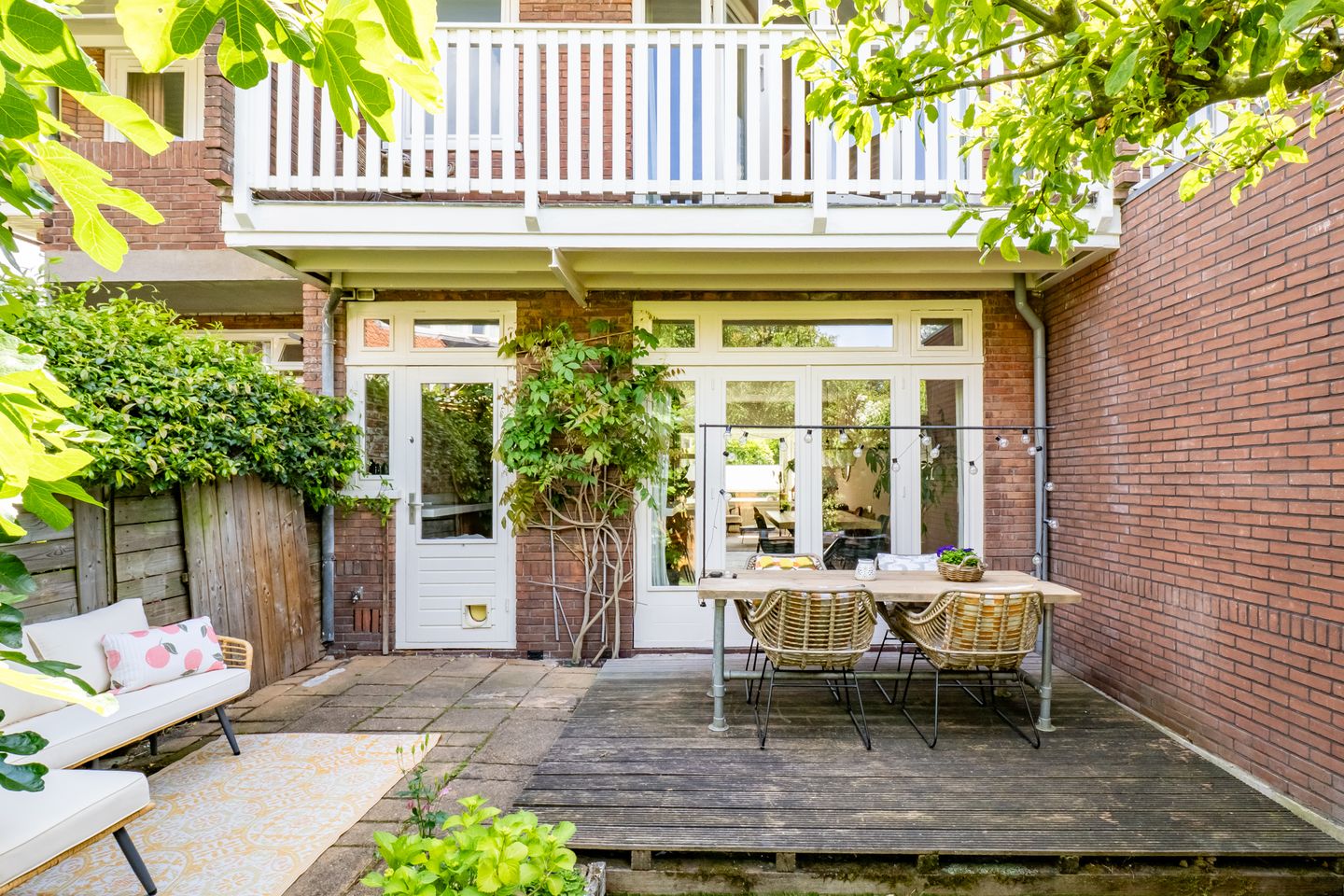 Charming 1930s Family Home with Five Bedrooms in Popular Tuindorp — 25