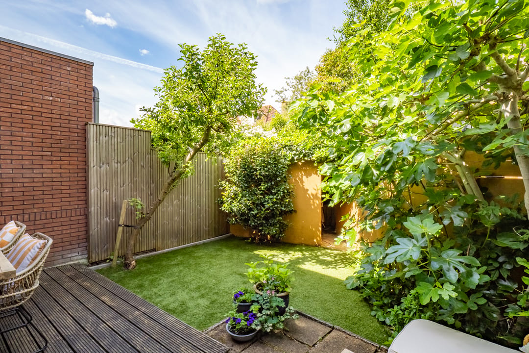 Charming 1930s Family Home with Five Bedrooms in Popular Tuindorp — 23