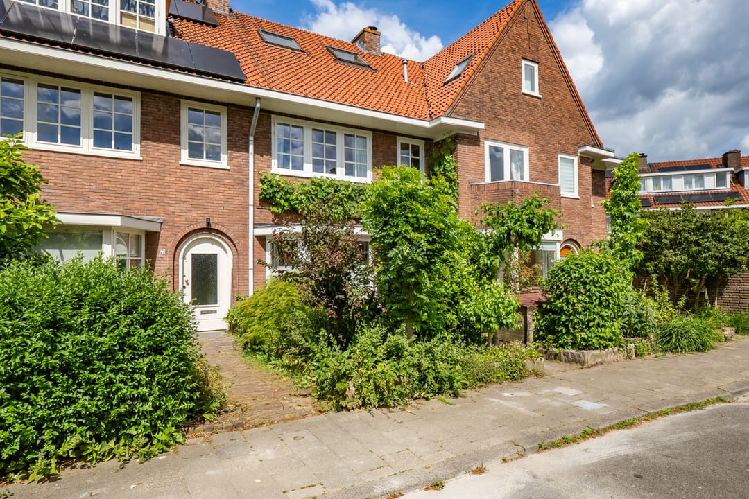 Charming 1930s Family Home with Five Bedrooms in Popular Tuindorp — 53