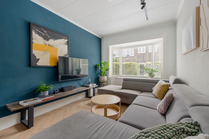 Photo 3 of Vosmaerstraat 48