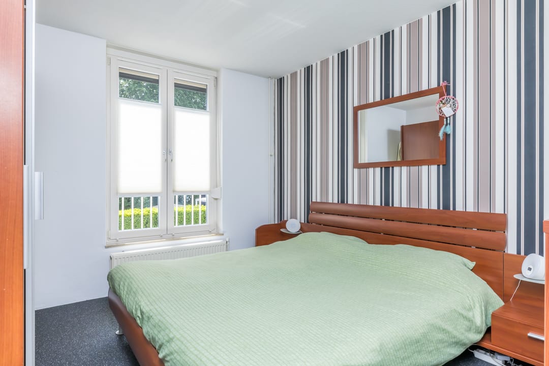 Move-in Ready Semi-Detached Family Home with Garage in Heerlen — 22