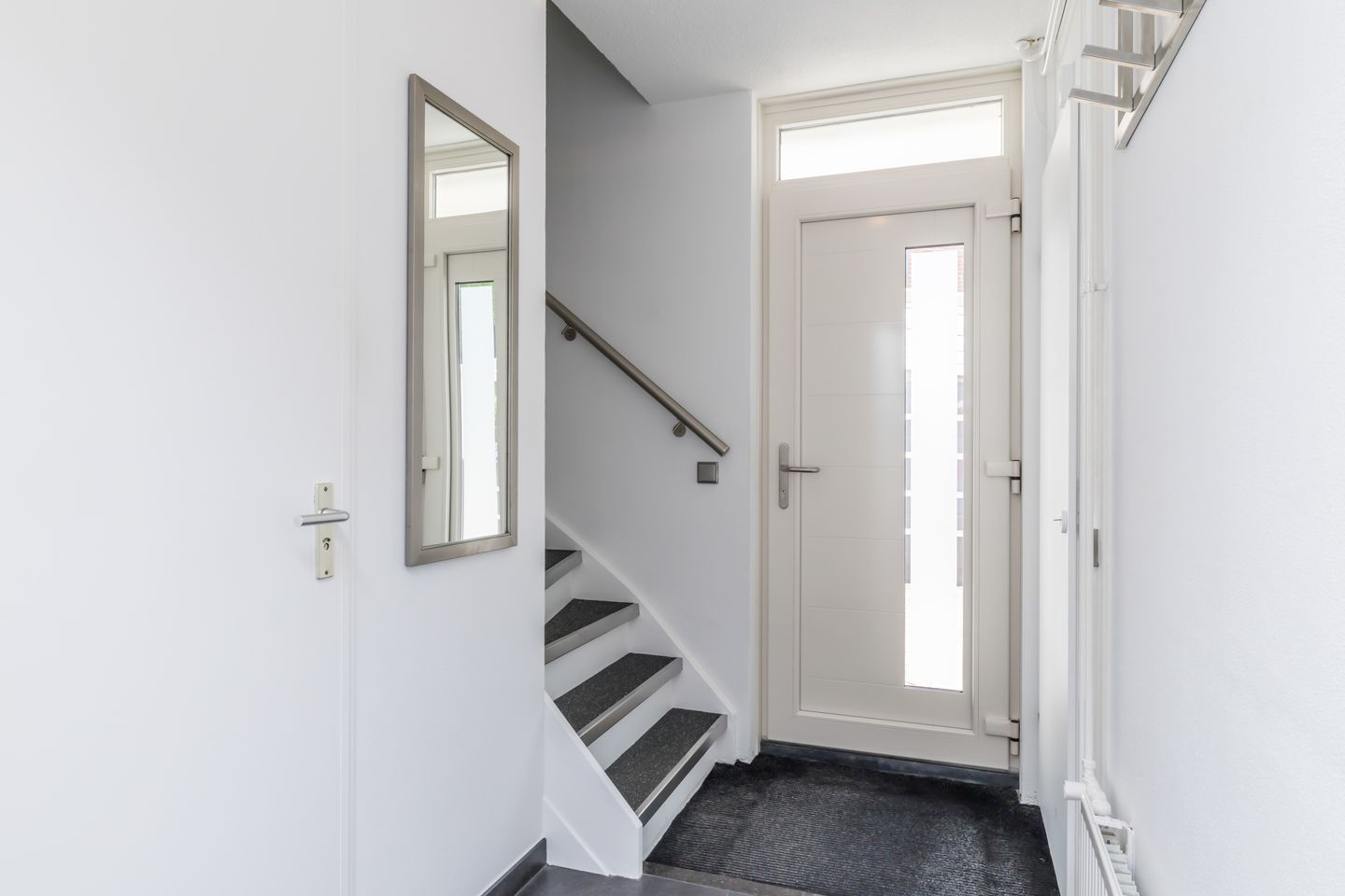 Move-in Ready Semi-Detached Family Home with Garage in Heerlen — 19