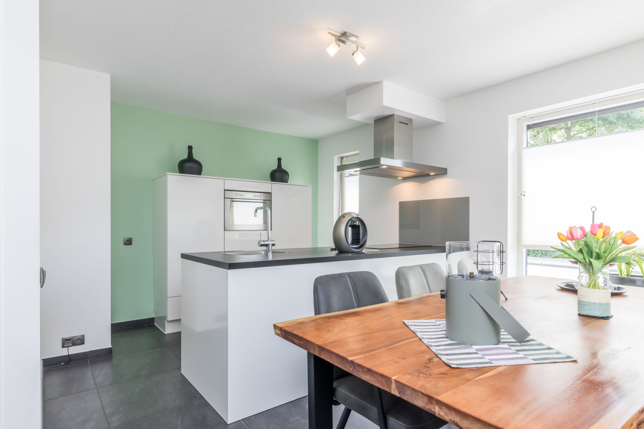 Move-in Ready Semi-Detached Family Home with Garage in Heerlen — 15