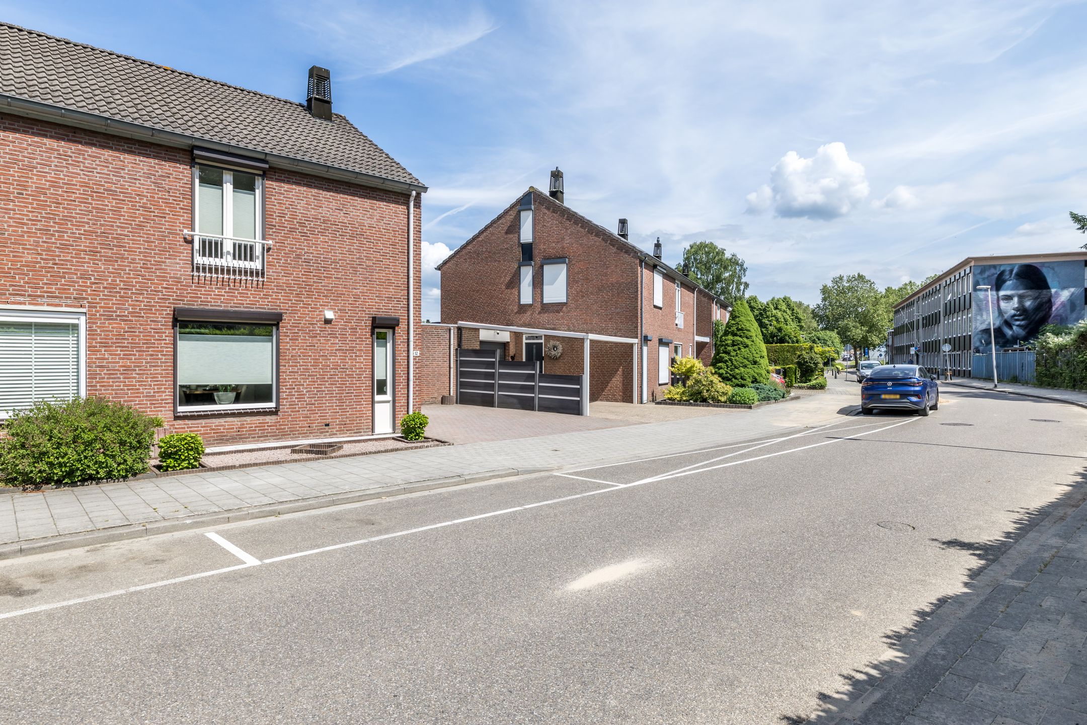 Move-in Ready Semi-Detached Family Home with Garage in Heerlen — 39