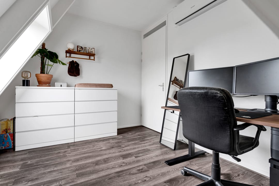 Well-Maintained Penthouse in the Heart of Ermelo — 22