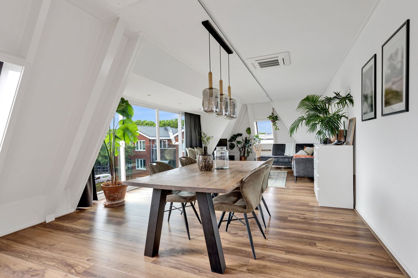 Well-Maintained Penthouse in the Heart of Ermelo — 10