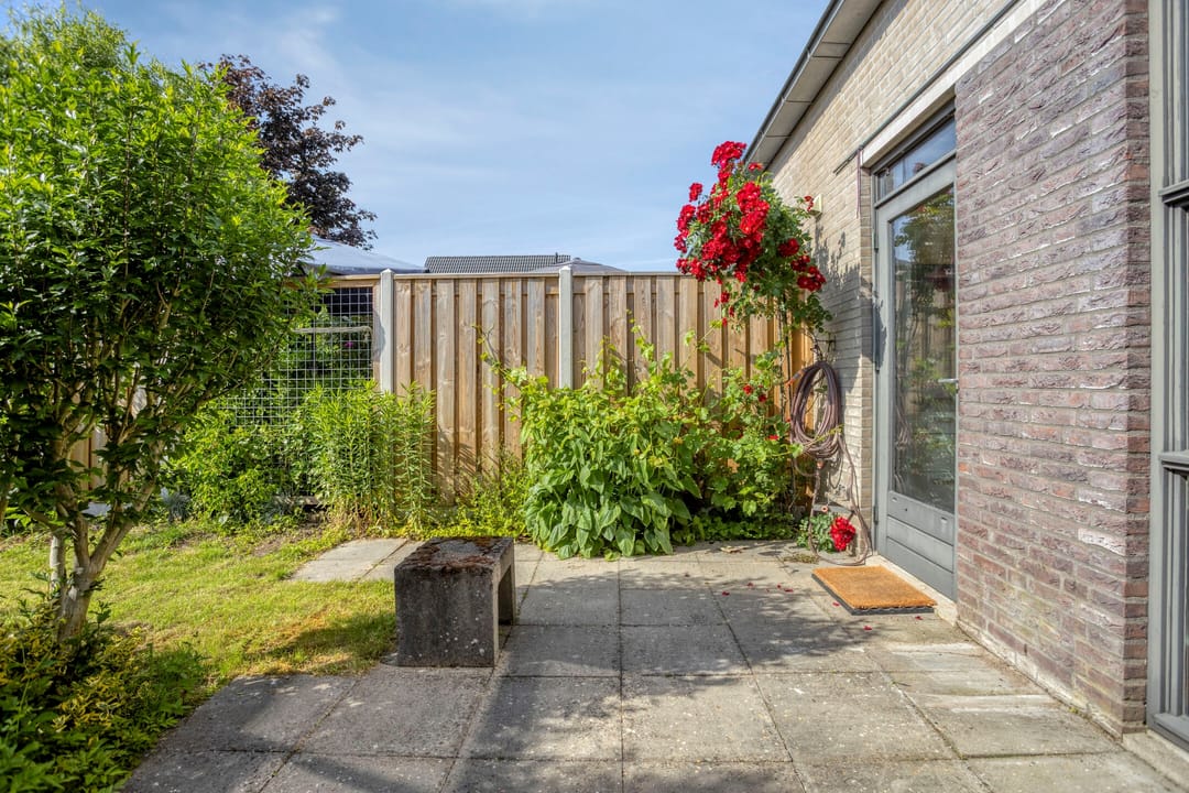Energy-Efficient Terraced Home in Peaceful Valburg — 28