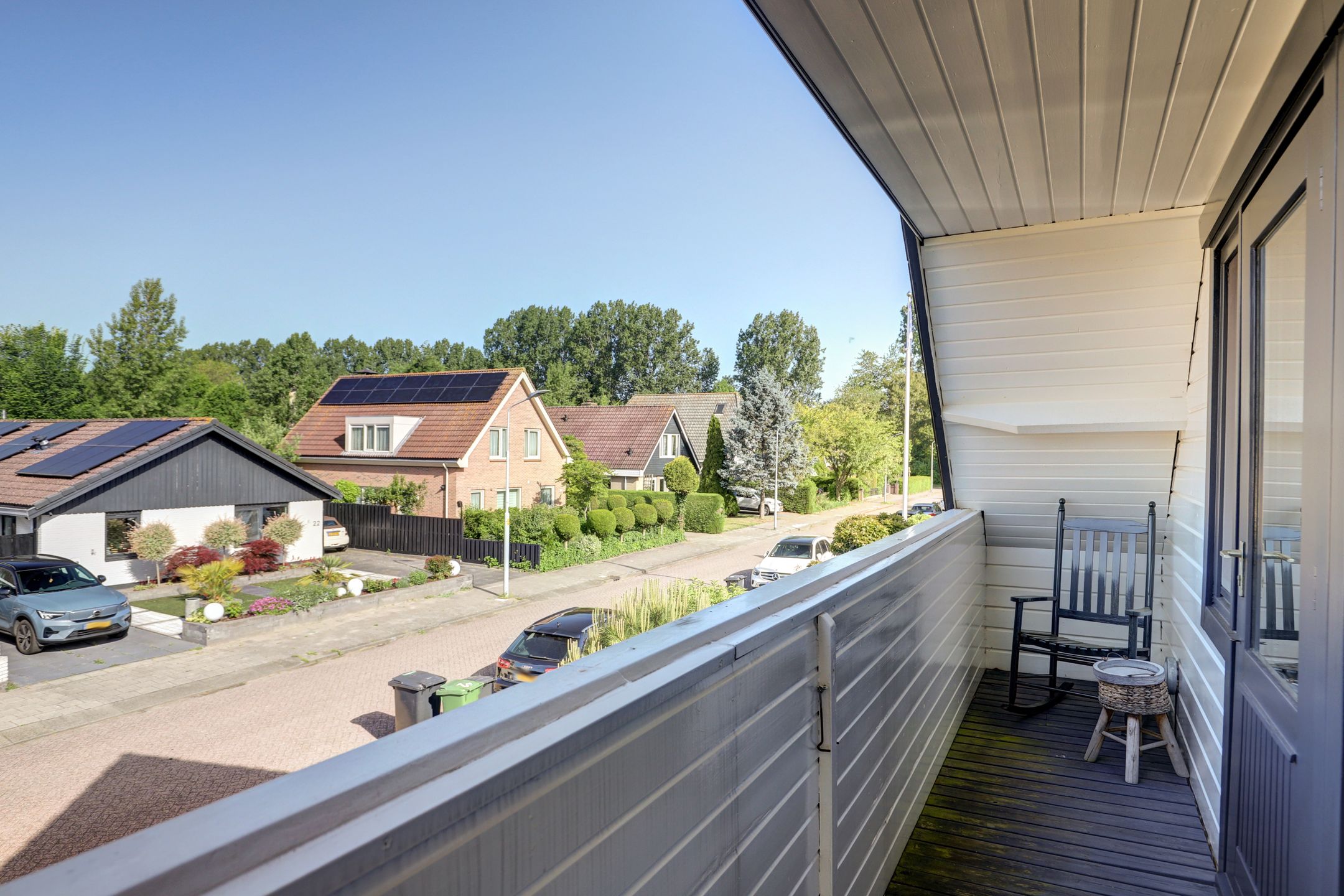 Characteristic Detached Finn House with Five Bedrooms and Holiday-Feel Garden in Hoofddorp — 36