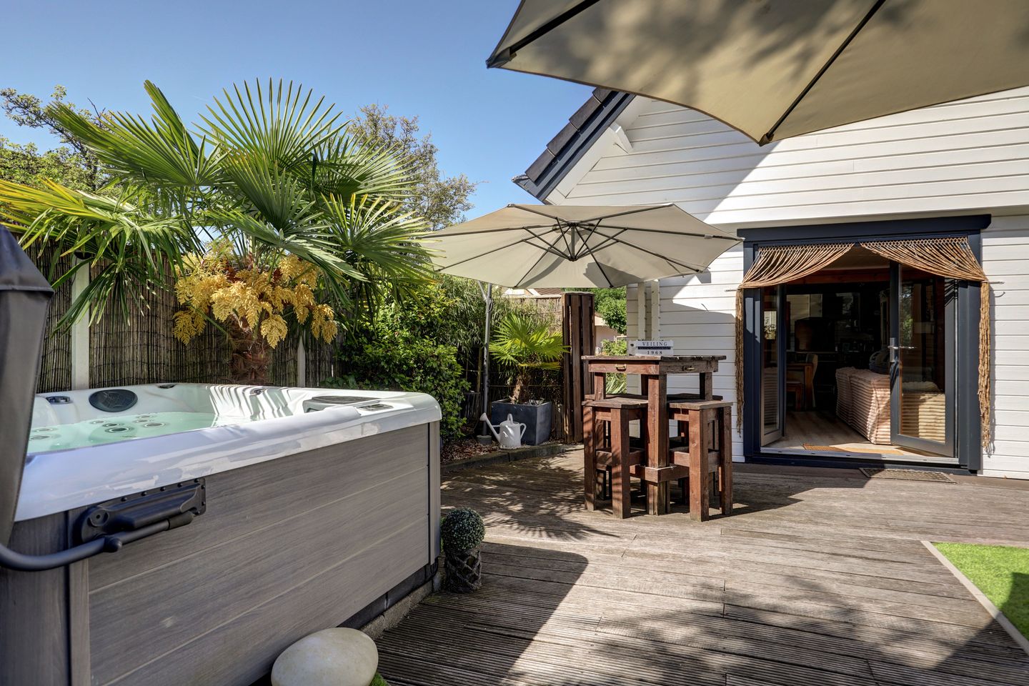 Characteristic Detached Finn House with Five Bedrooms and Holiday-Feel Garden in Hoofddorp — 50