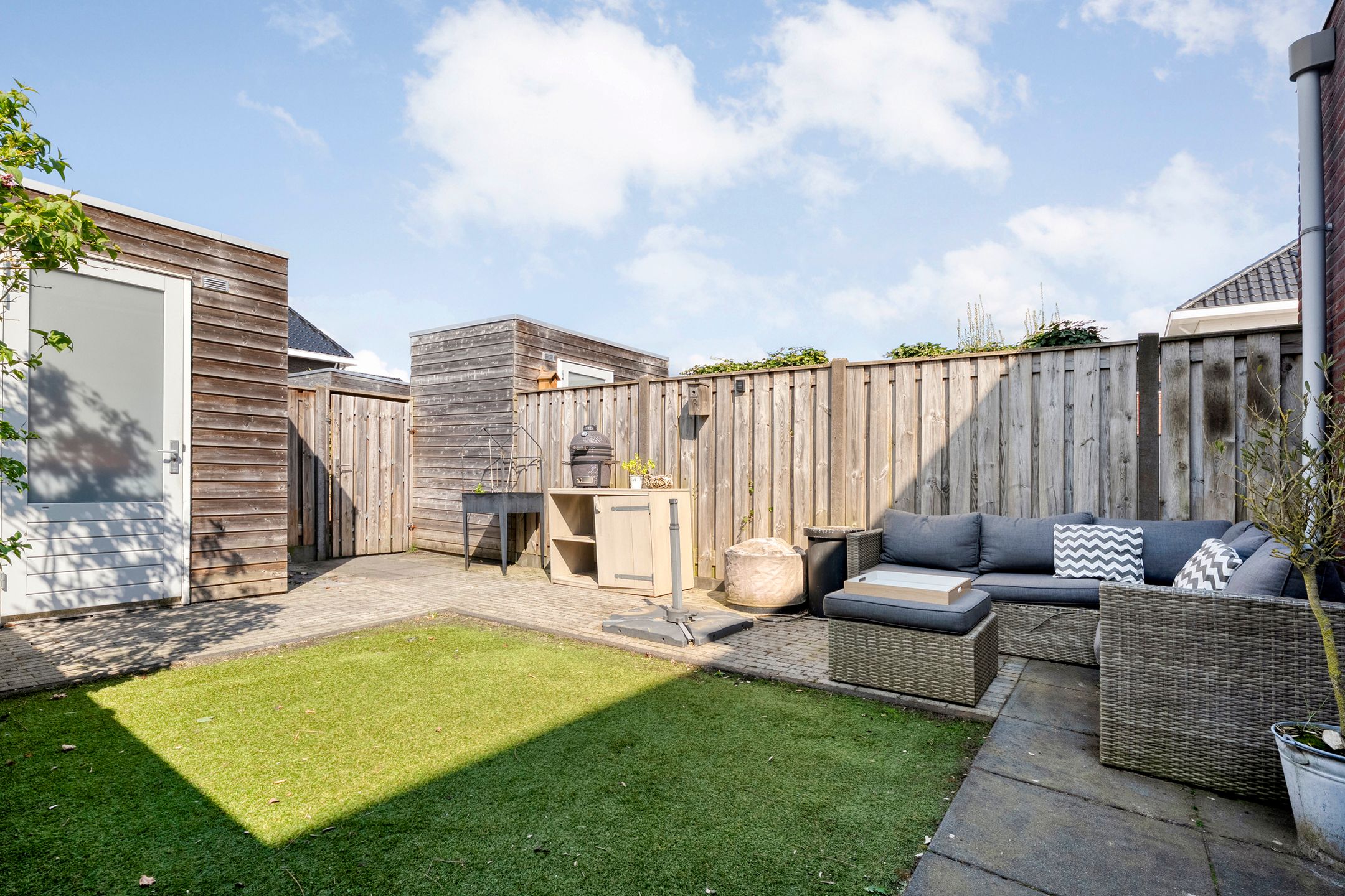 Modern Energy-Efficient Terraced House with South-Facing Garden — 27