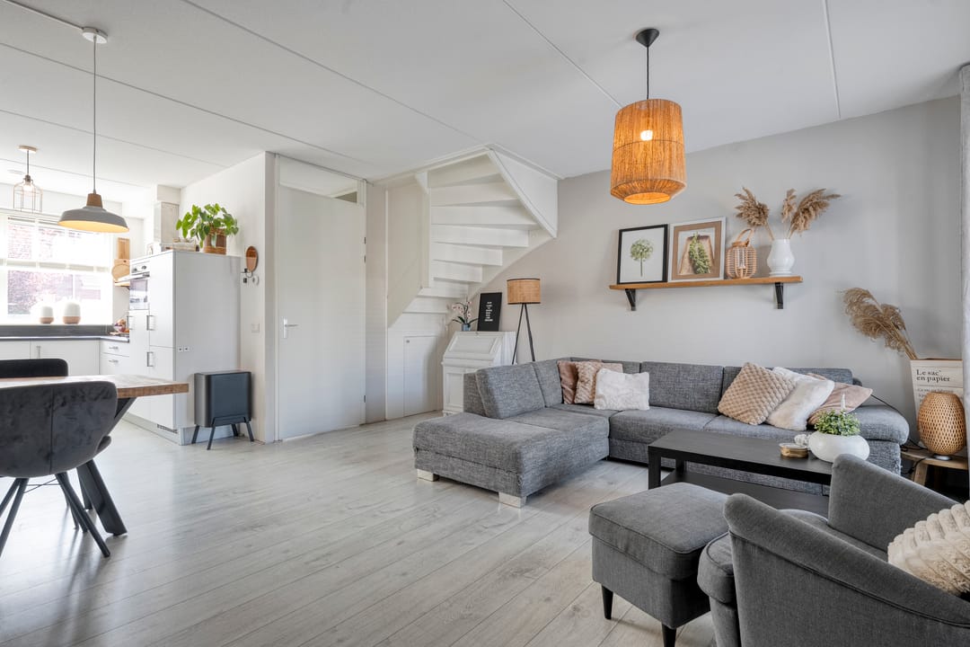 Modern Energy-Efficient Terraced House with South-Facing Garden — 7