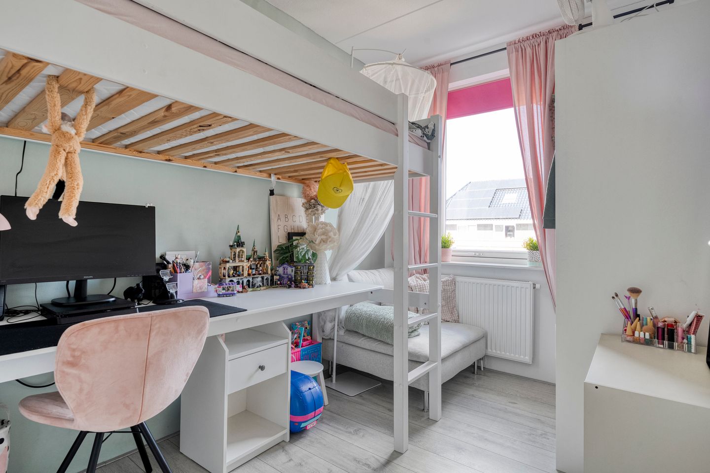 Modern Energy-Efficient Terraced House with South-Facing Garden — 20