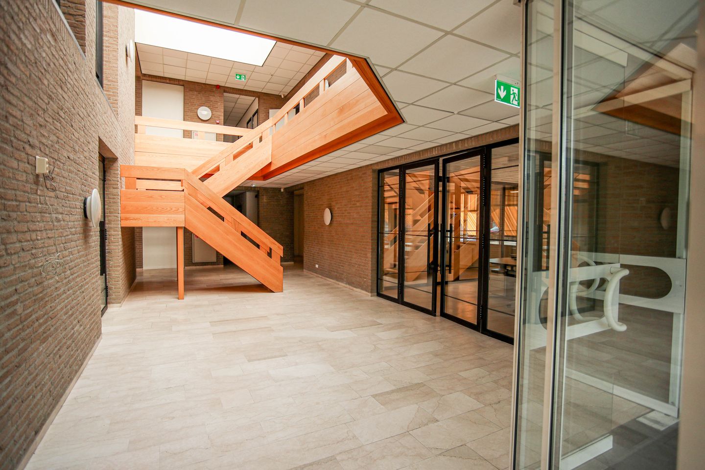 Bekijk foto 4 van Ekkersrijt 1214
