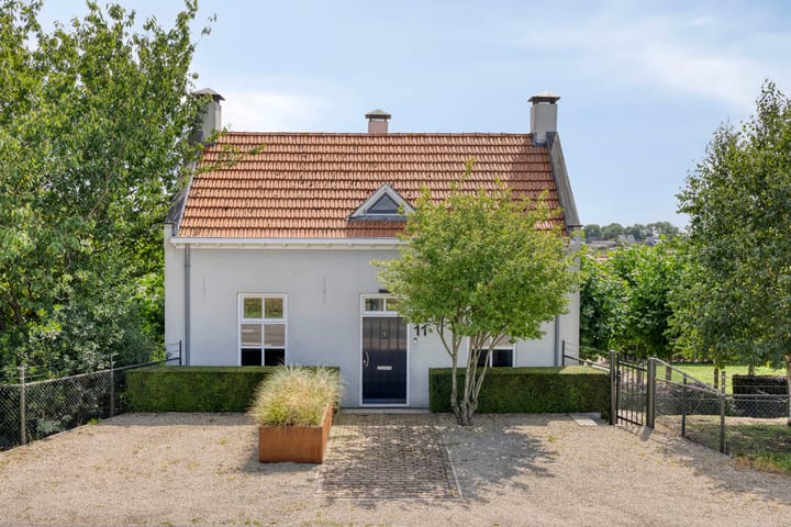 Vrijstaande woning te koop: Lithoijense Dijk 11, Lithoijen