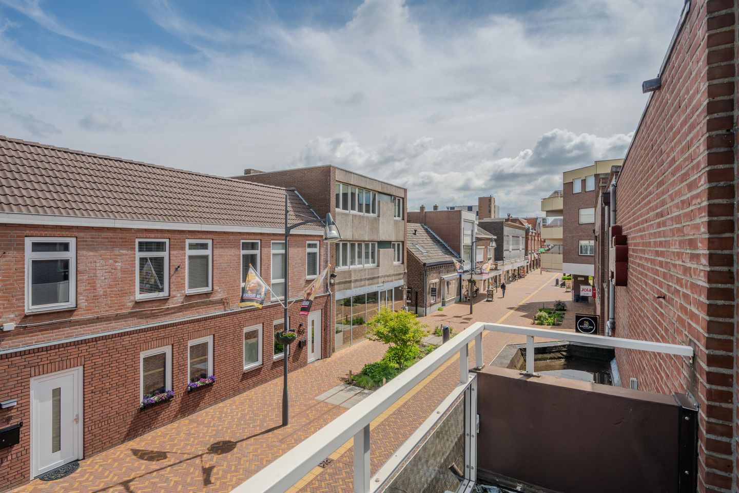 Photo 34 of Kerkstraat 8