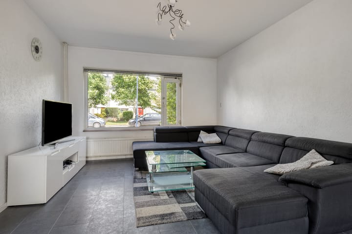 Photo 2 of Prins Clausstraat 19