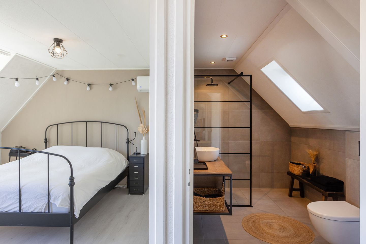 Monumental Upper Apartment with Rooftop Terrace in Borculo Center — 29