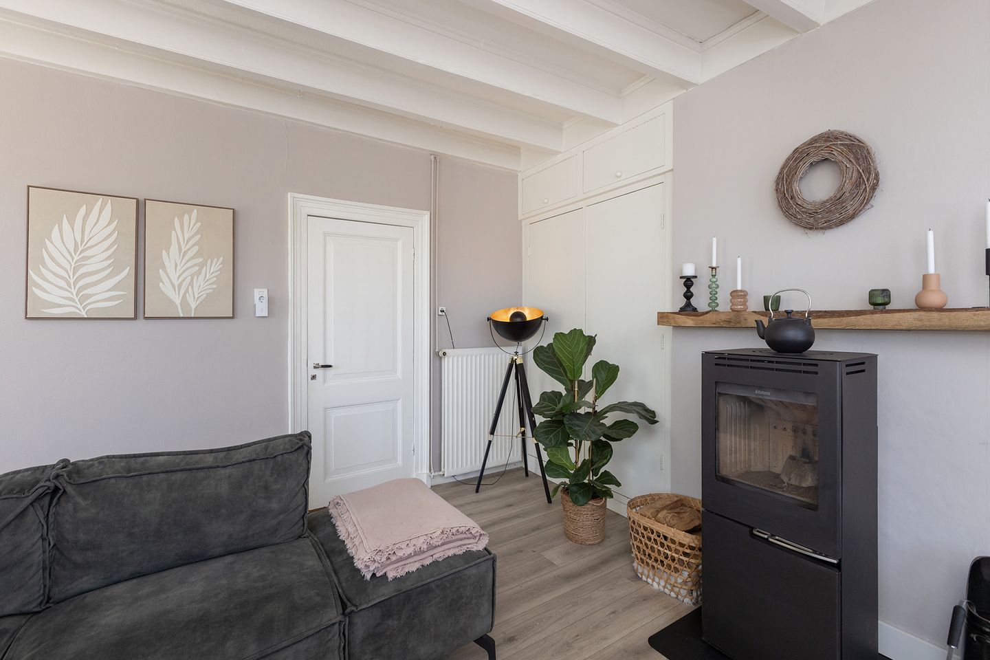 Monumental Upper Apartment with Rooftop Terrace in Borculo Center — 14