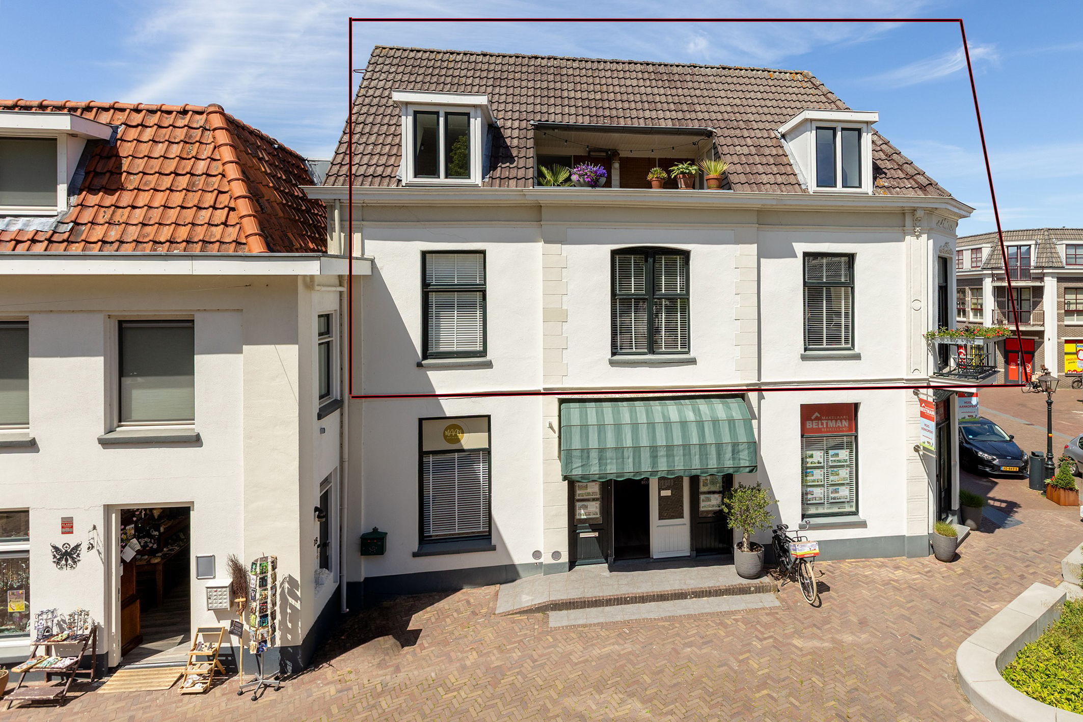 Monumental Upper Apartment with Rooftop Terrace in Borculo Center — 42