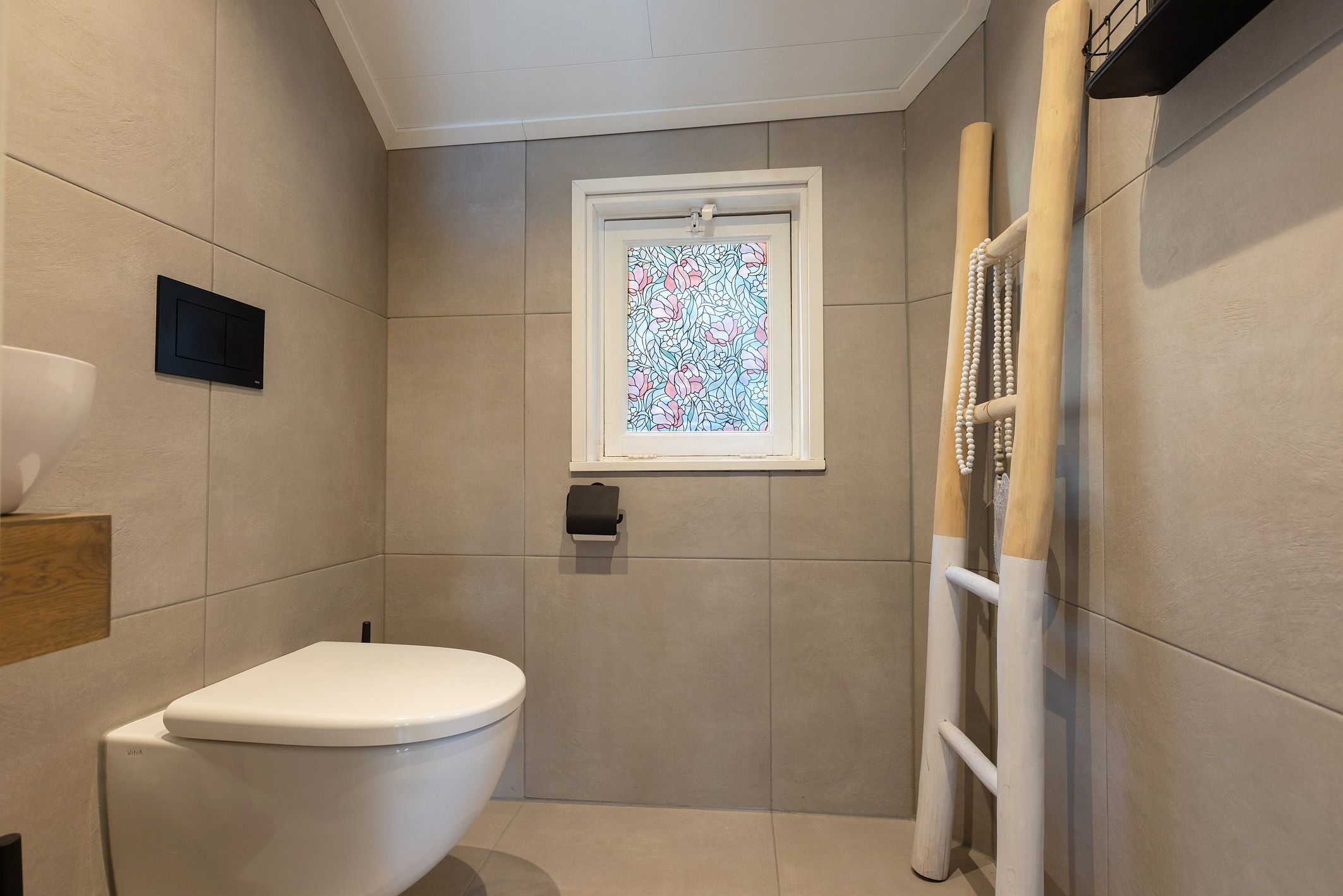 Monumental Upper Apartment with Rooftop Terrace in Borculo Center — 24