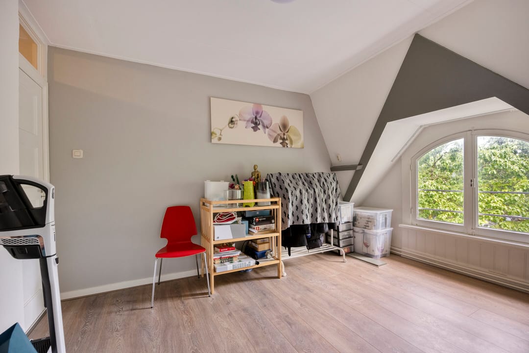 Photo 53 of Staringstraat 25