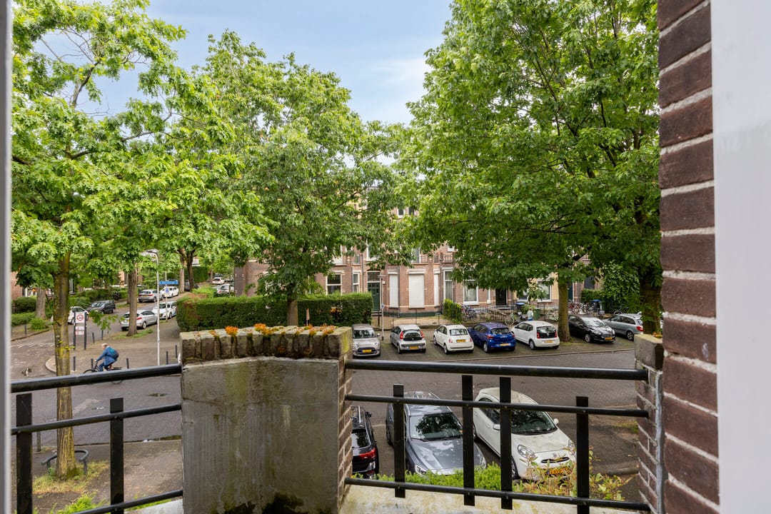 Photo 41 of Staringstraat 25